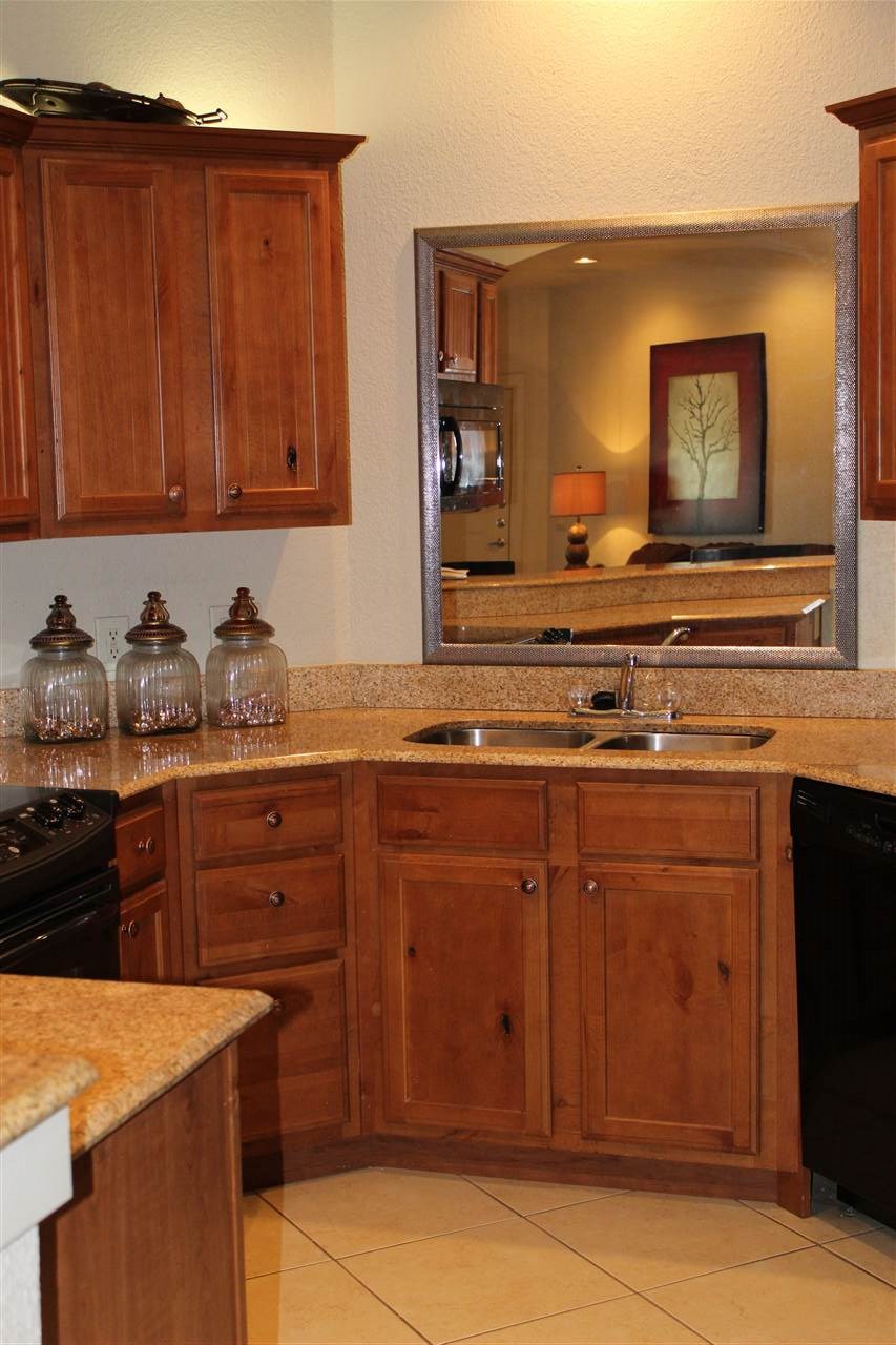 20050-107 Oak Road East, Unit 107 Gulf Shores, AL 36542 - Photo 5 of 49 Kitchen