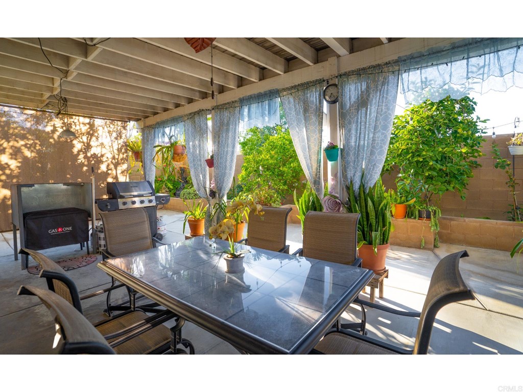 919 Monarch Drive Corona, CA 92881 - Photo 14 of 21