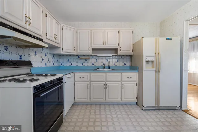 $2,850 | 1015 Marleigh Circle, Towson, MD 21204