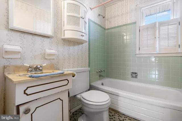 $2,850 | 1015 Marleigh Circle, Towson, MD 21204