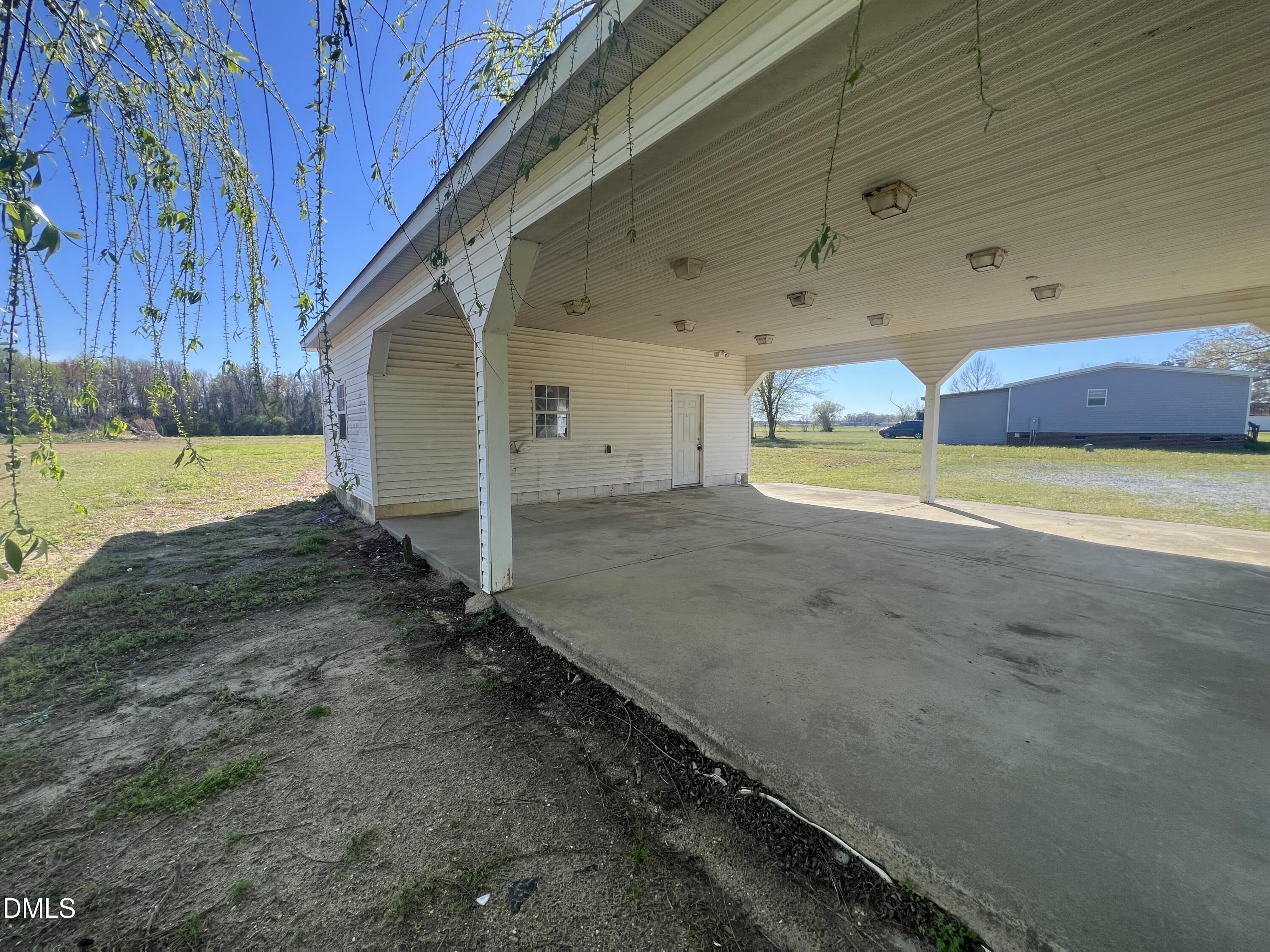 3956 Roanoke Road Newton Grove, NC 28366 - Photo 5 of 10 IMG_8610