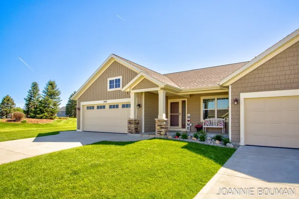 $439,900 | 3497 Riverwalk Drive, Hamilton, MI 49419