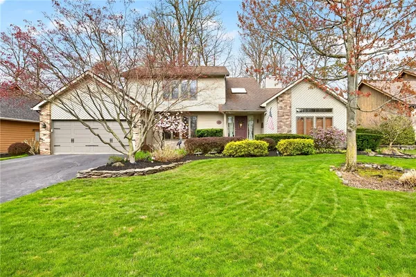 $374,900 | 49 Wood Run Circle, Greece, NY 14612