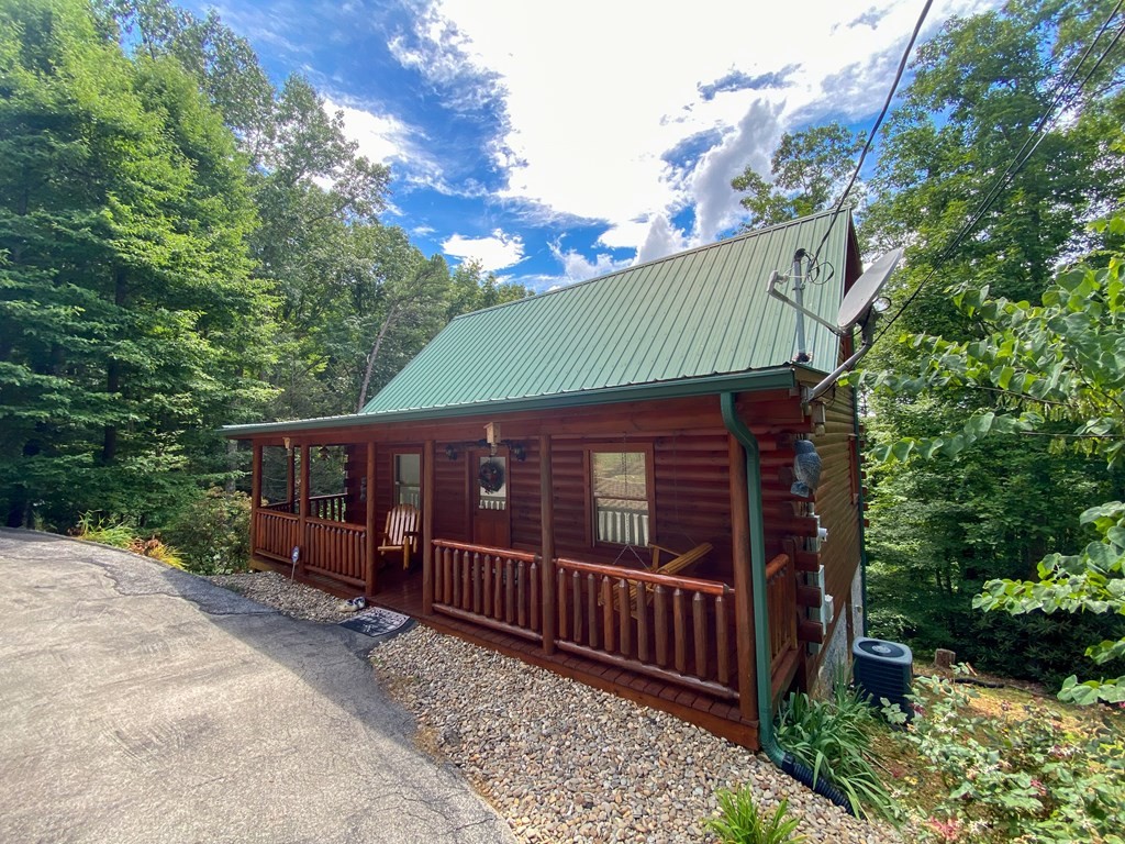 2153 Red Bud Road Sevierville, TN 37876 - Photo 35 of 36 Gallery Image 35