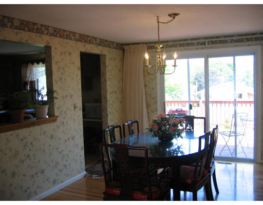 21 Old Farm Road Randolph, MA 02368 - Photo 4 of 9 Gallery Image 4