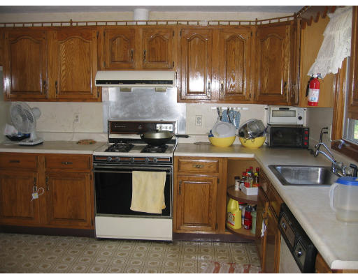 21 Old Farm Road Randolph, MA 02368 - Photo 6 of 9 Gallery Image 6