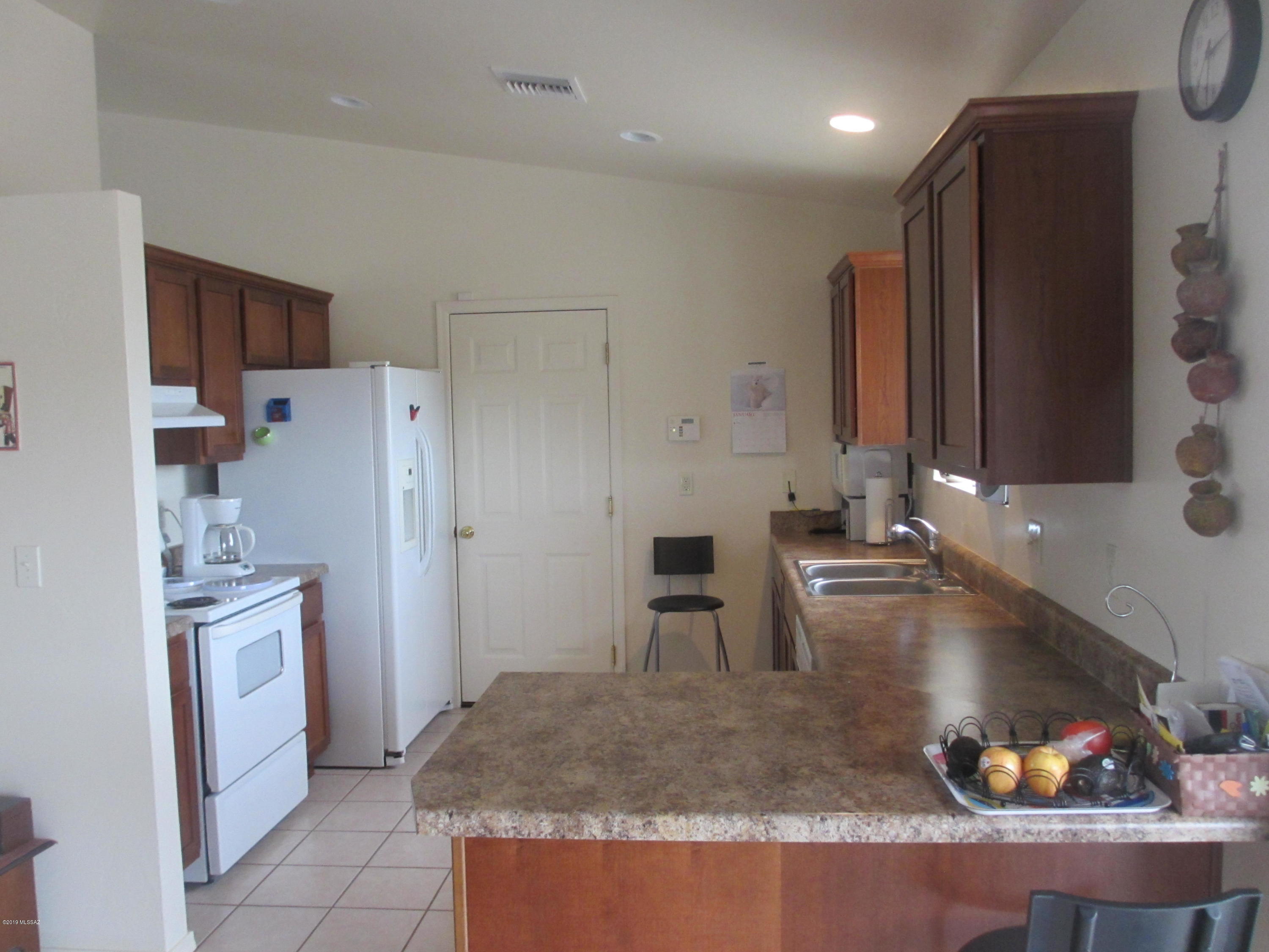 392 Purisima Court Rio Rico, AZ 85648 - Photo 10 of 23