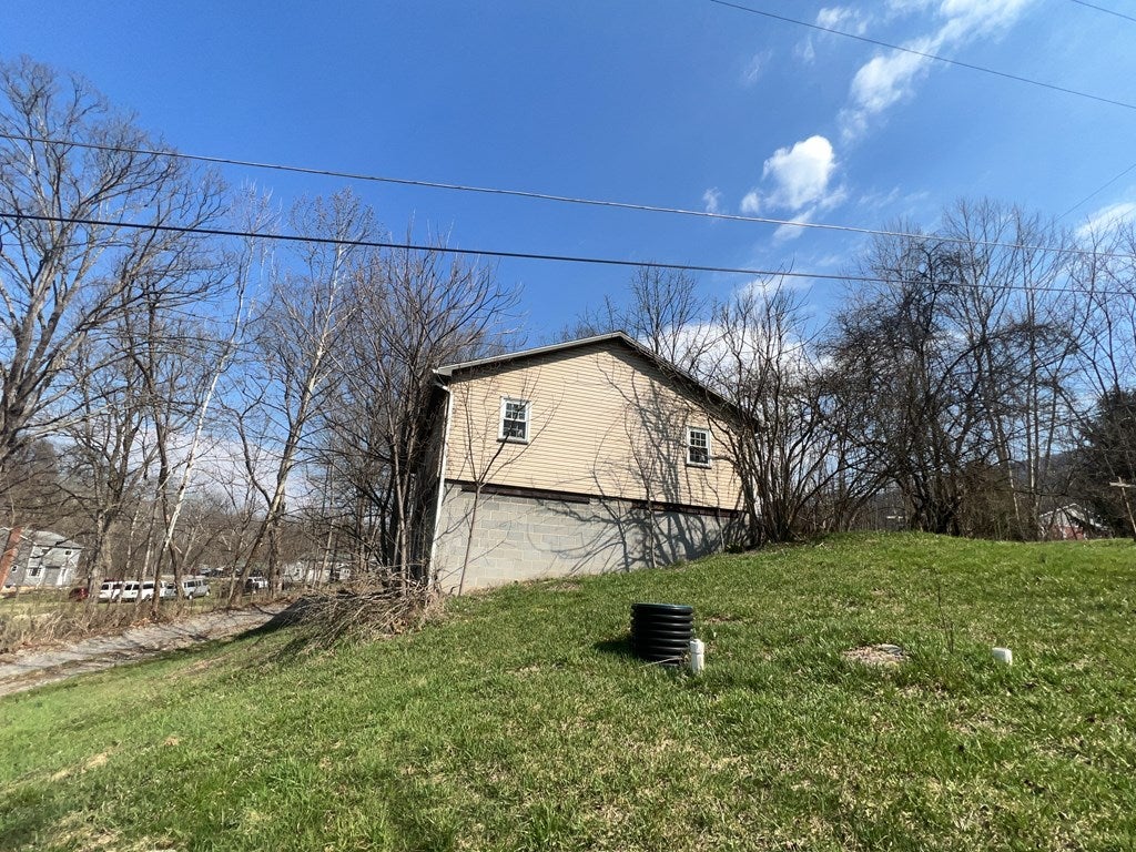 144 Cove Forge Road Williamsburg, PA 16693 - Photo 6 of 34 Gallery Image 6