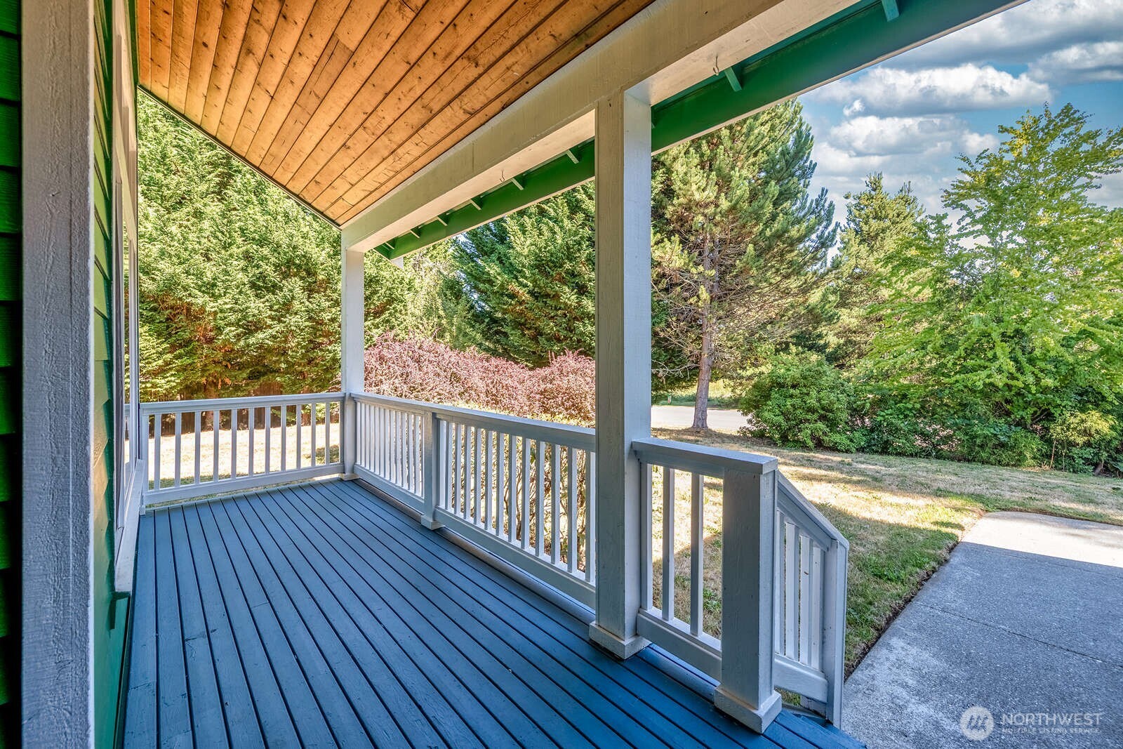 9926 Southwest 184th Way Vashon, WA 98070 - Photo 4 of 40