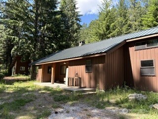 19045 Gill Creek Road Leavenworth, WA 98826 - Photo 2 of 16