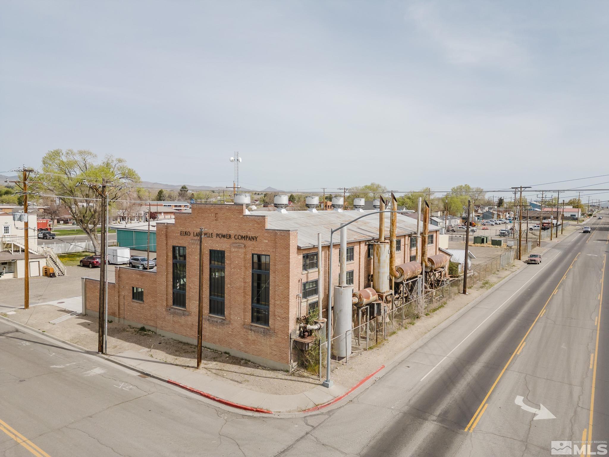 240 7th Street Elko, NV 89801 - Photo 4 of 40 a view of a city