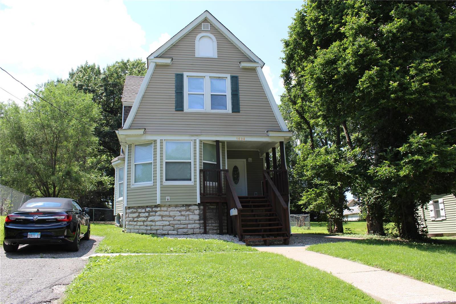 1634 Seminary Street Alton, IL 62002 - Photo 1 of 39 Gallery Image 1