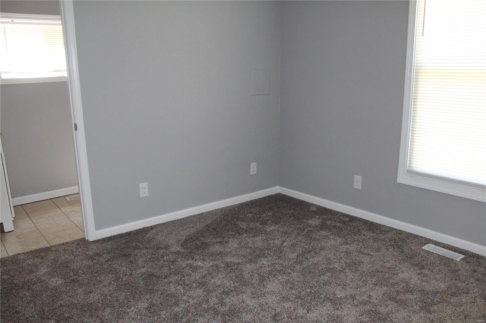 1634 Seminary Street Alton, IL 62002 - Photo 12 of 39 Gallery Image 12