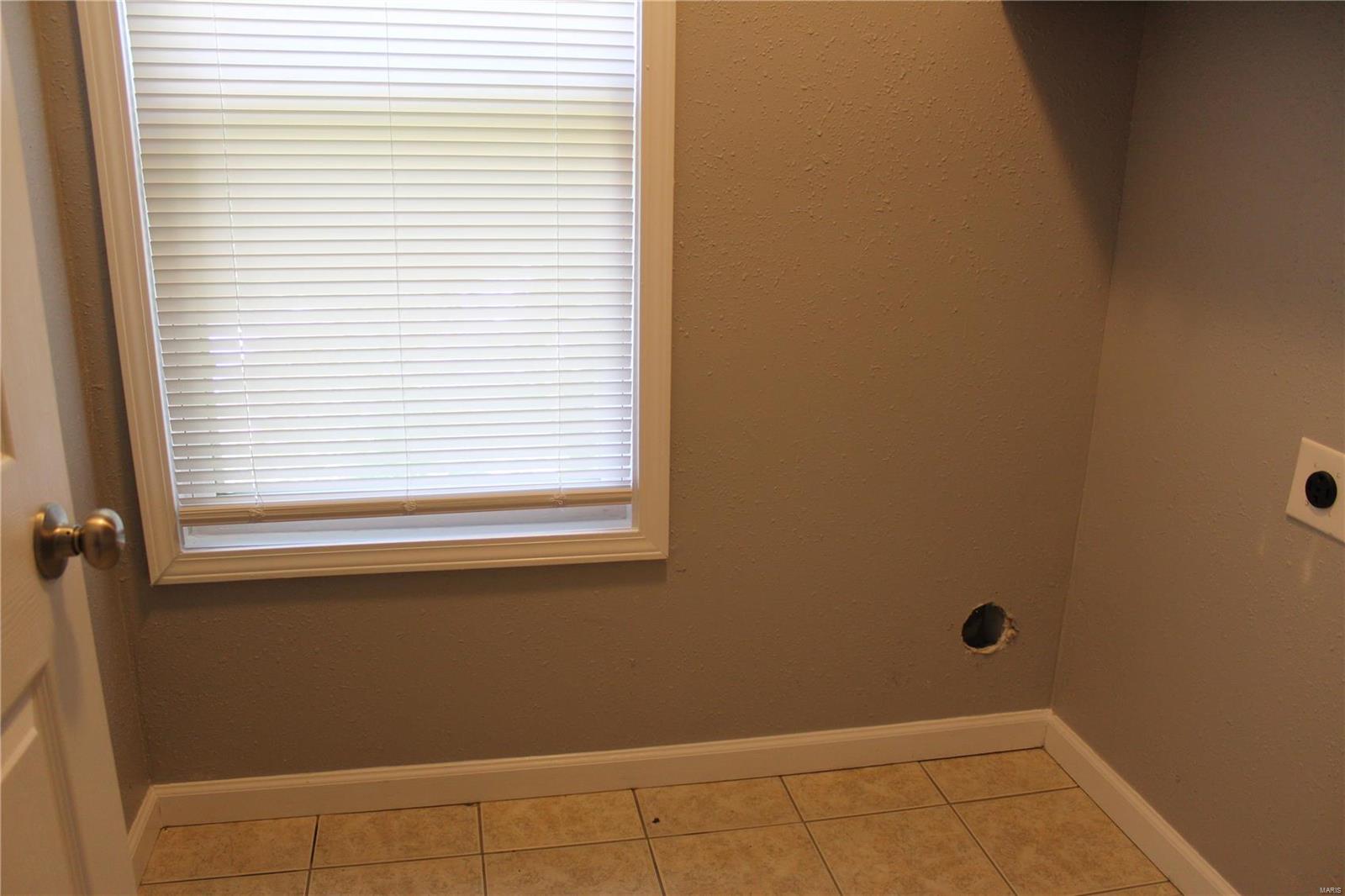1634 Seminary Street Alton, IL 62002 - Photo 23 of 39 Gallery Image 23