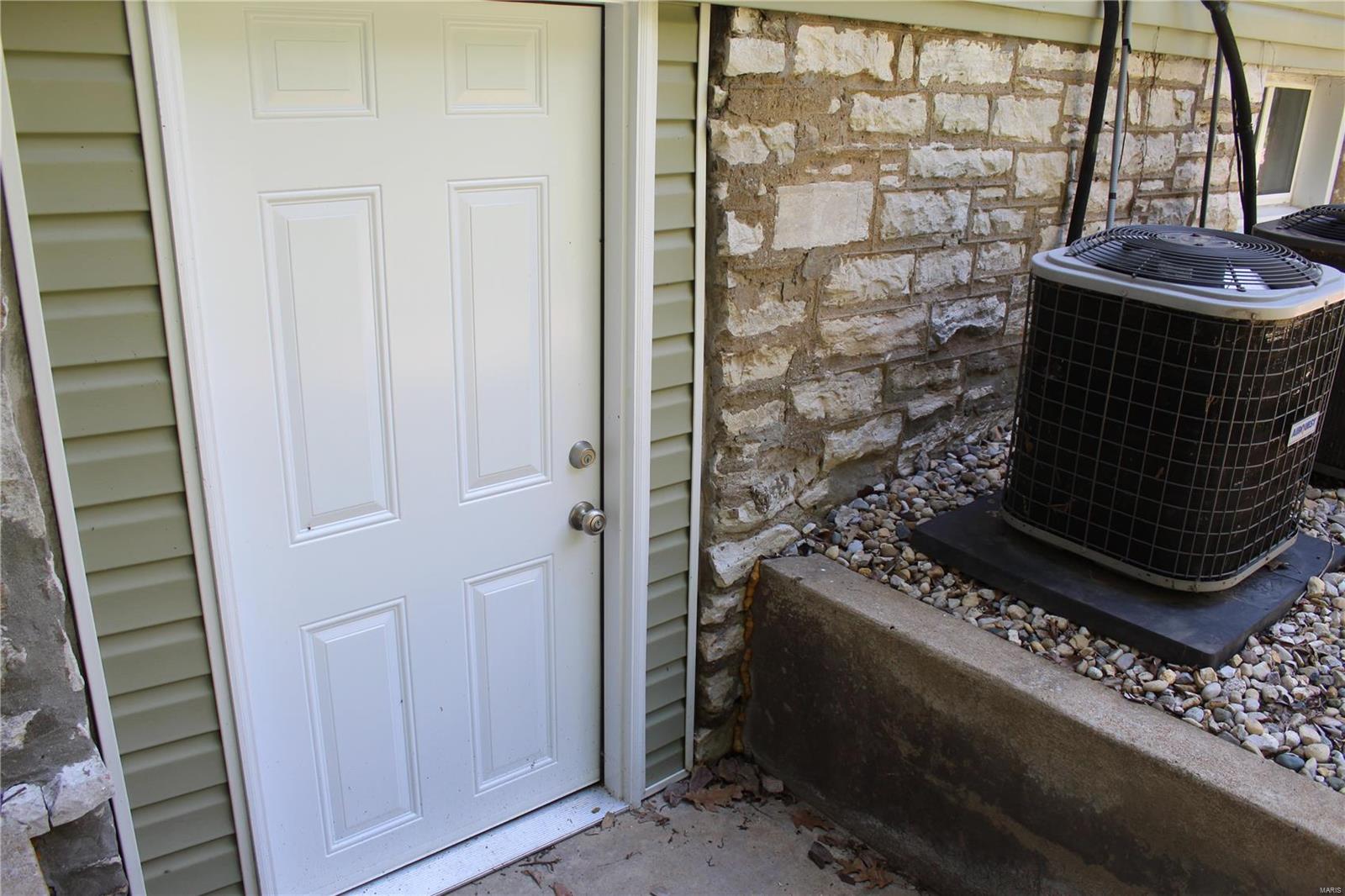 1634 Seminary Street Alton, IL 62002 - Photo 33 of 39 Gallery Image 33