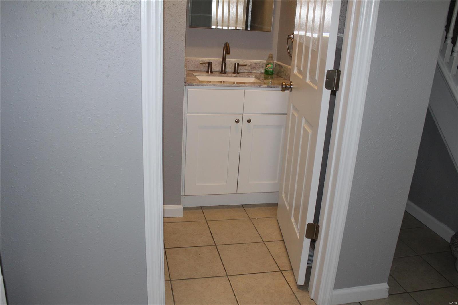 1634 Seminary Street Alton, IL 62002 - Photo 37 of 39 Gallery Image 37