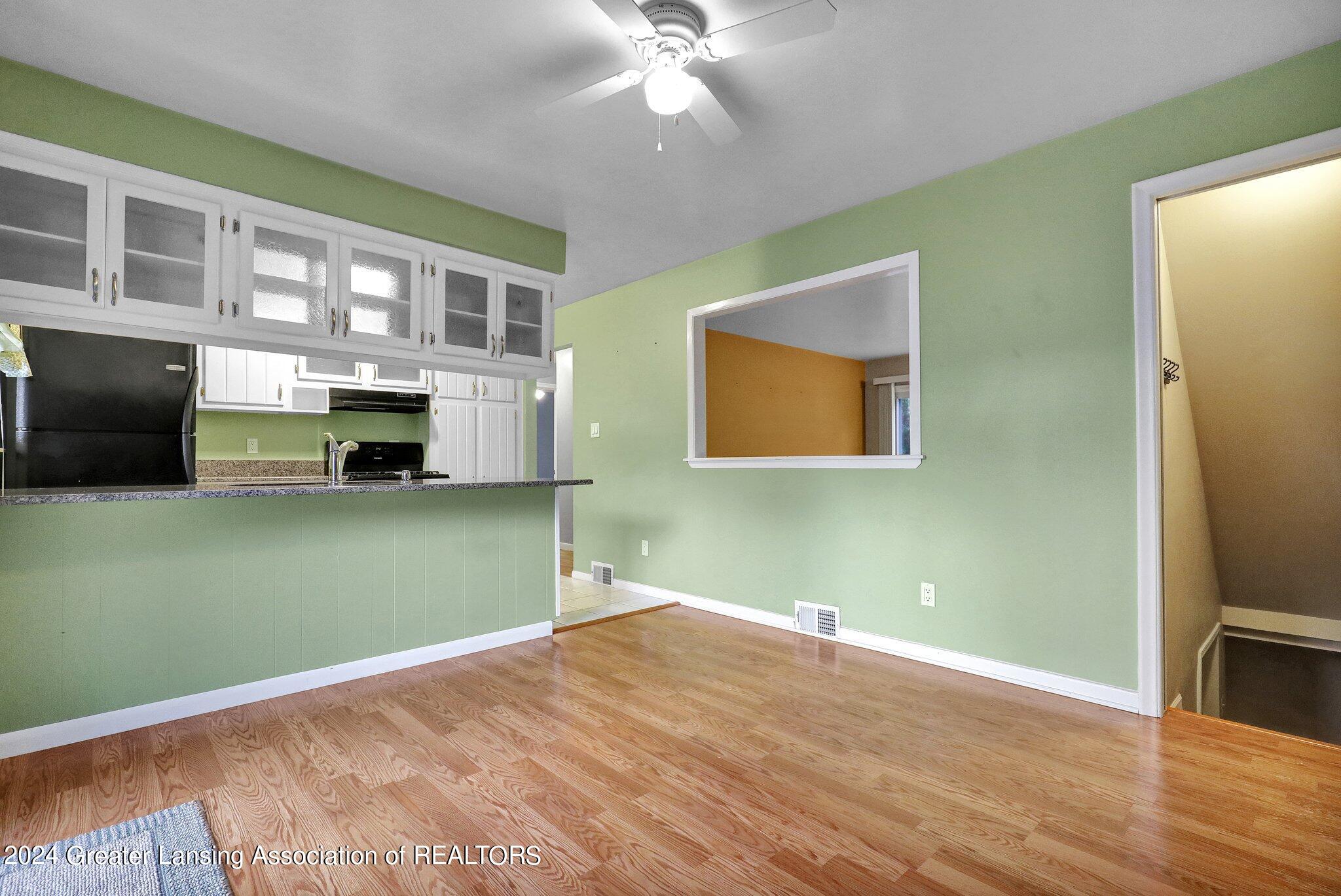 22695 Power Road Farmington, MI 48336 - Photo 22 of 30 22-web-or-mls-Open Ended Media-21