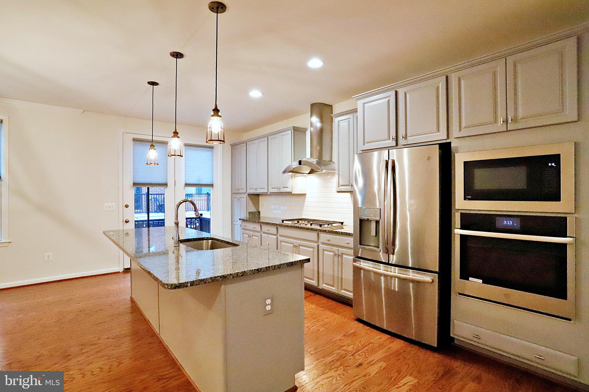9158 Power House Road Lorton, VA 22079 - Photo 2 of 37