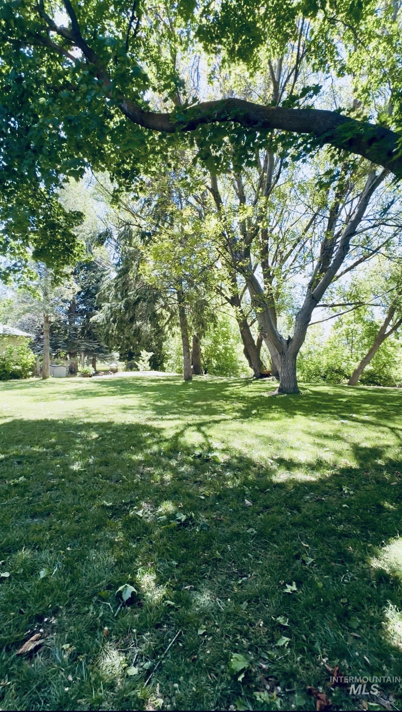 420 East 3rd Street Shoshone, ID 83352 - Photo 38 of 39