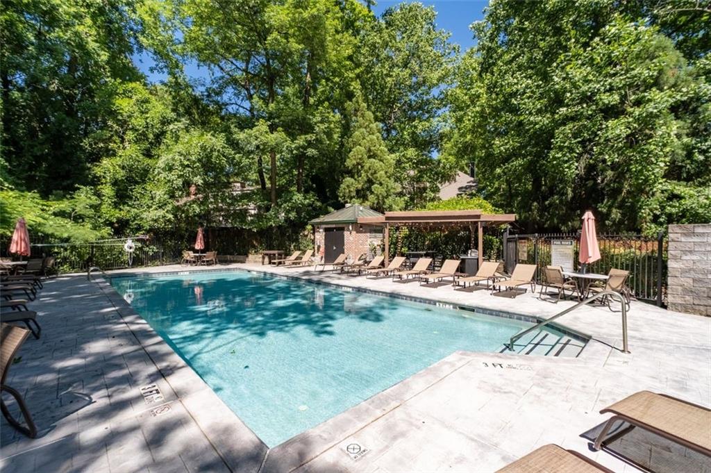 3235 Roswell Road Northeast, Unit 402 Atlanta, GA 30305 - Photo 25 of 35