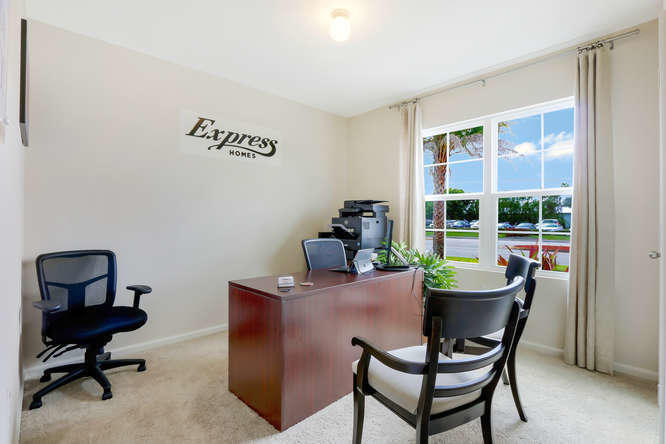 1407 Southwest Gilroy Road Port St. Lucie, FL 34953 - Photo 14 of 28 1841 SW Bayshore Blvd Port St-small-015-
