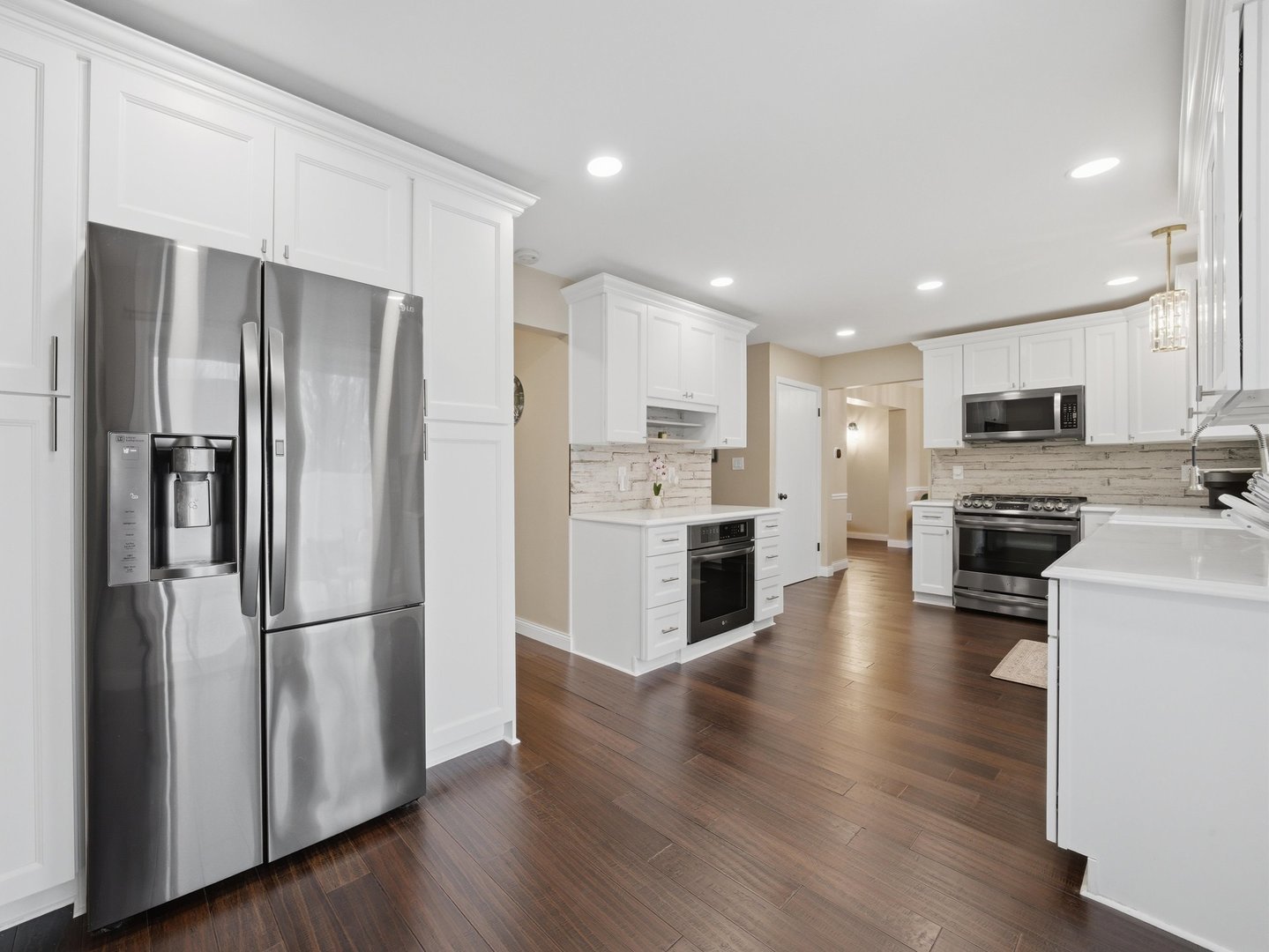 1335 Leverenz Road Naperville, IL 60564 - Photo 11 of 39