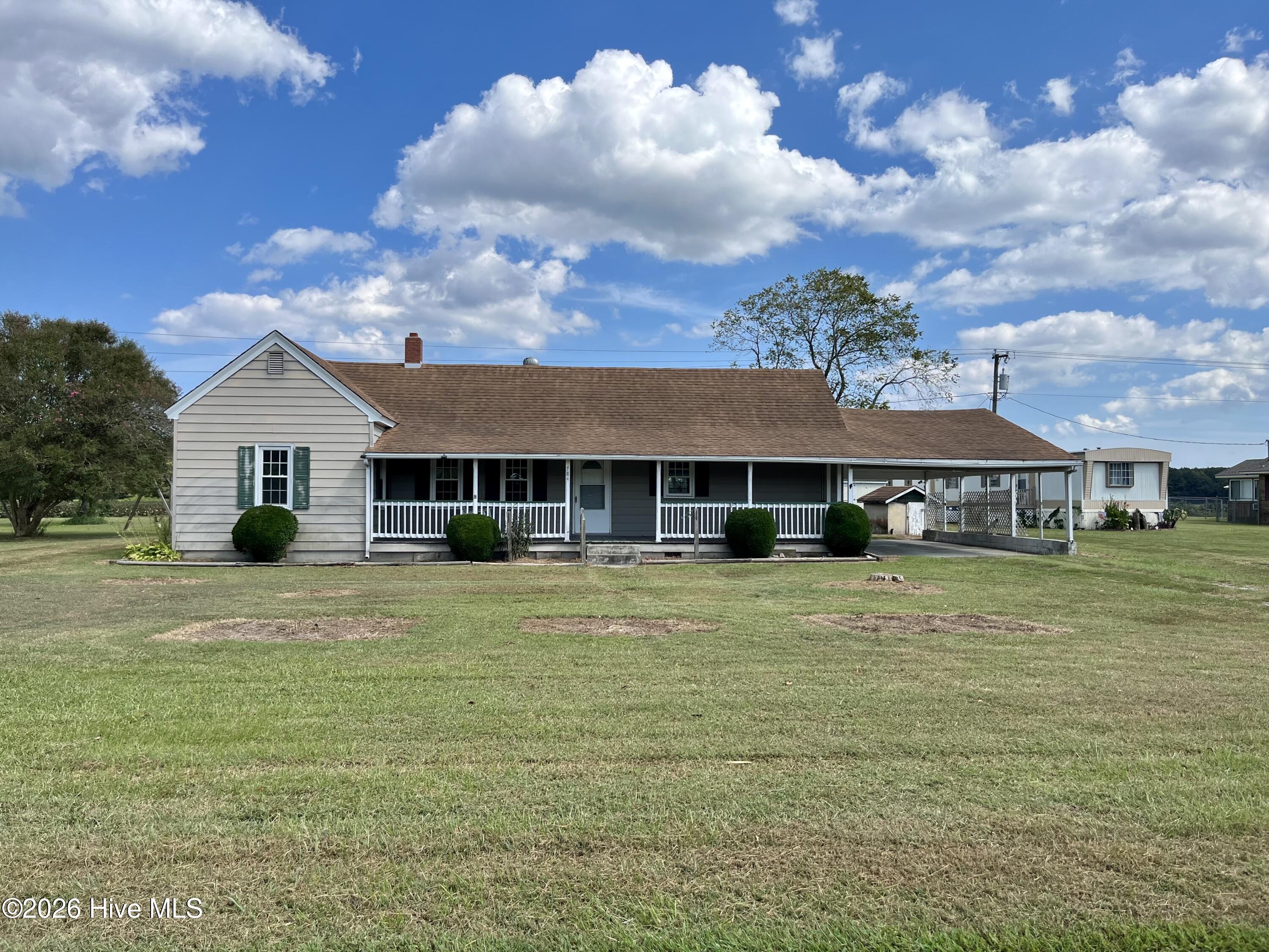 784 South Sandy Hook Road Shawboro, NC 27973 - Photo 1 of 14
