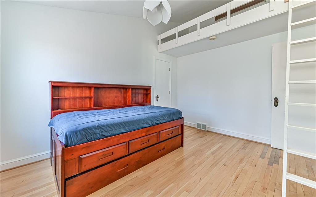 608 Field Club Road Pittsburgh, PA 15238 - Photo 16 of 25 Gallery Image 16