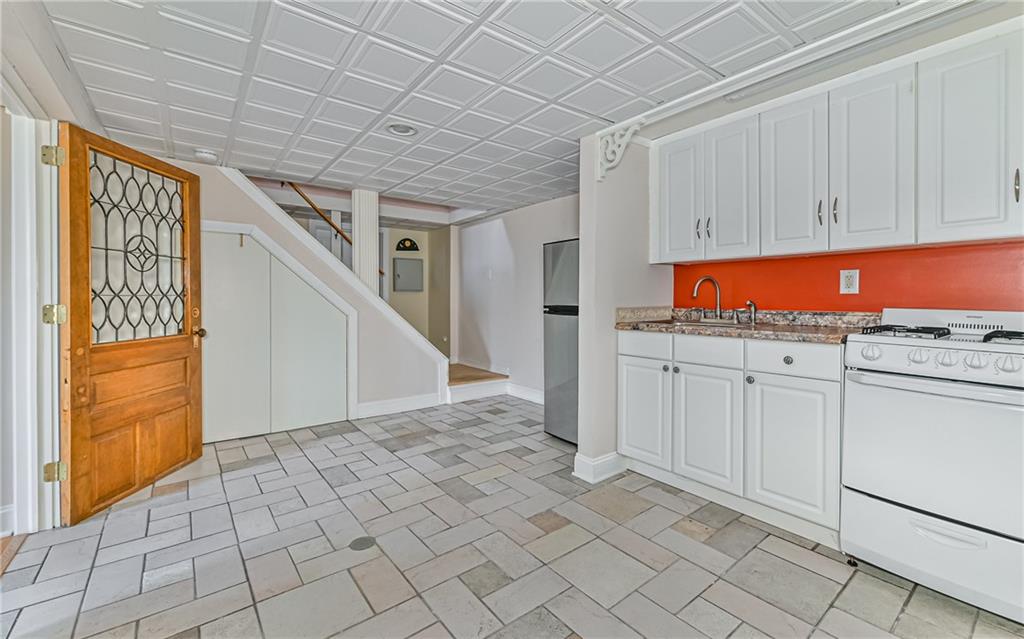 608 Field Club Road Pittsburgh, PA 15238 - Photo 20 of 25 Gallery Image 20