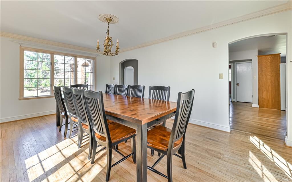 608 Field Club Road Pittsburgh, PA 15238 - Photo 7 of 25 Gallery Image 7