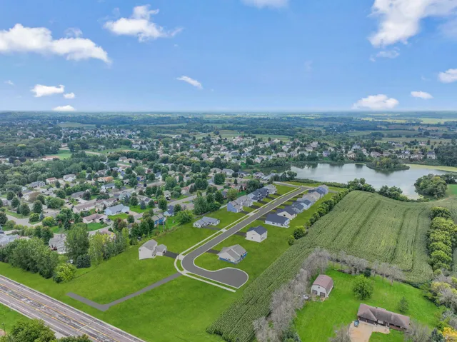 $479,405 | 142 Ridgeview Lane, Elko New Market, MN 55054