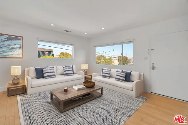 $3,950 | 119 Paloma Avenue, Unit M, Venice, CA 90291