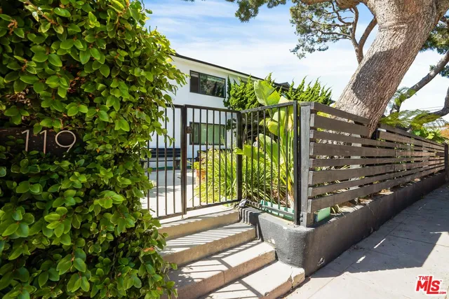 $3,950 | 119 Paloma Avenue, Unit M, Venice, CA 90291