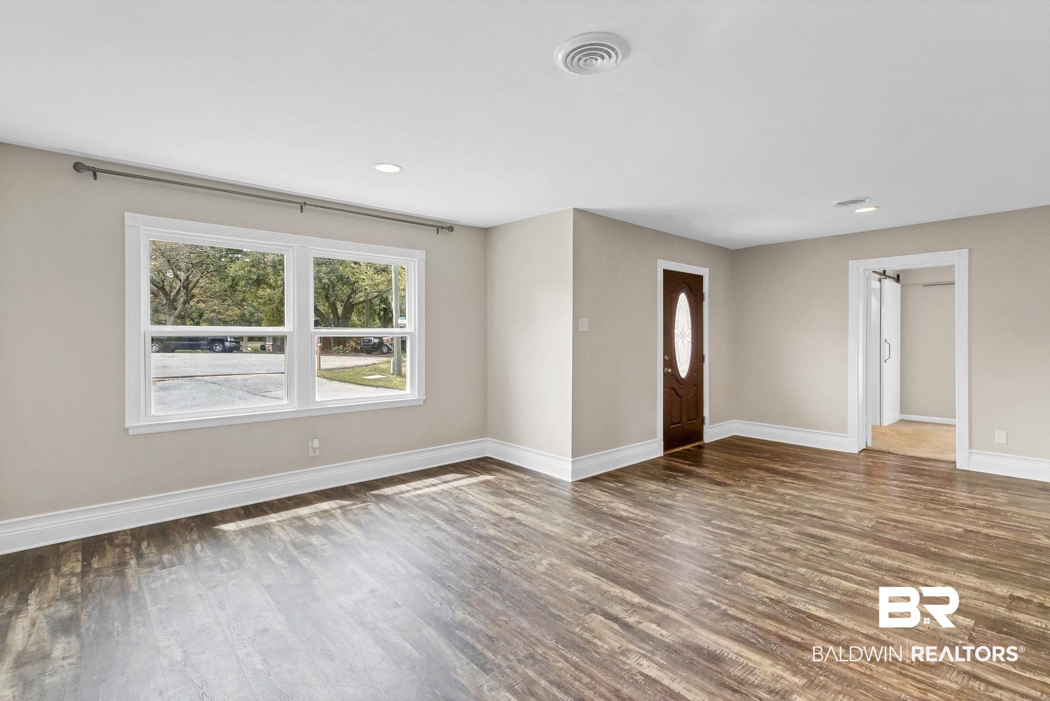 2901 Alston Court Mobile, AL 36605 - Photo 8 of 59 Interior space featuring recessed lighting, visible vents, baseboards, and wood finished floors