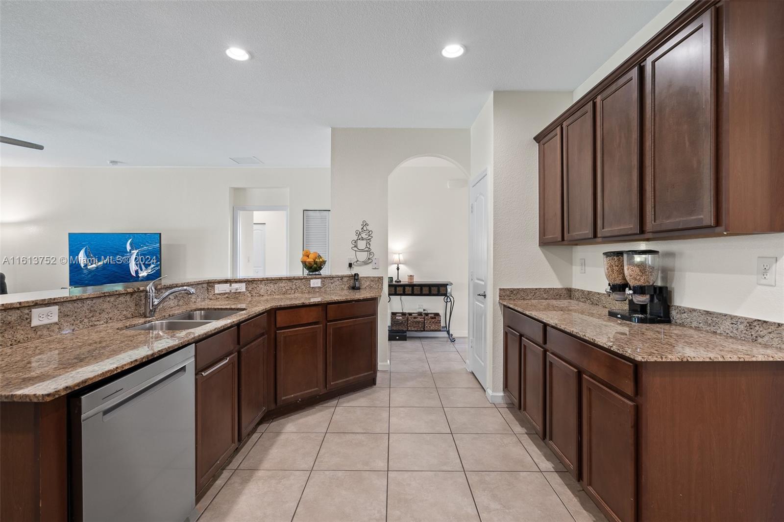 13313 Southwest 210th Street Miami, FL 33177 - Photo 19 of 68 Gallery Image 19