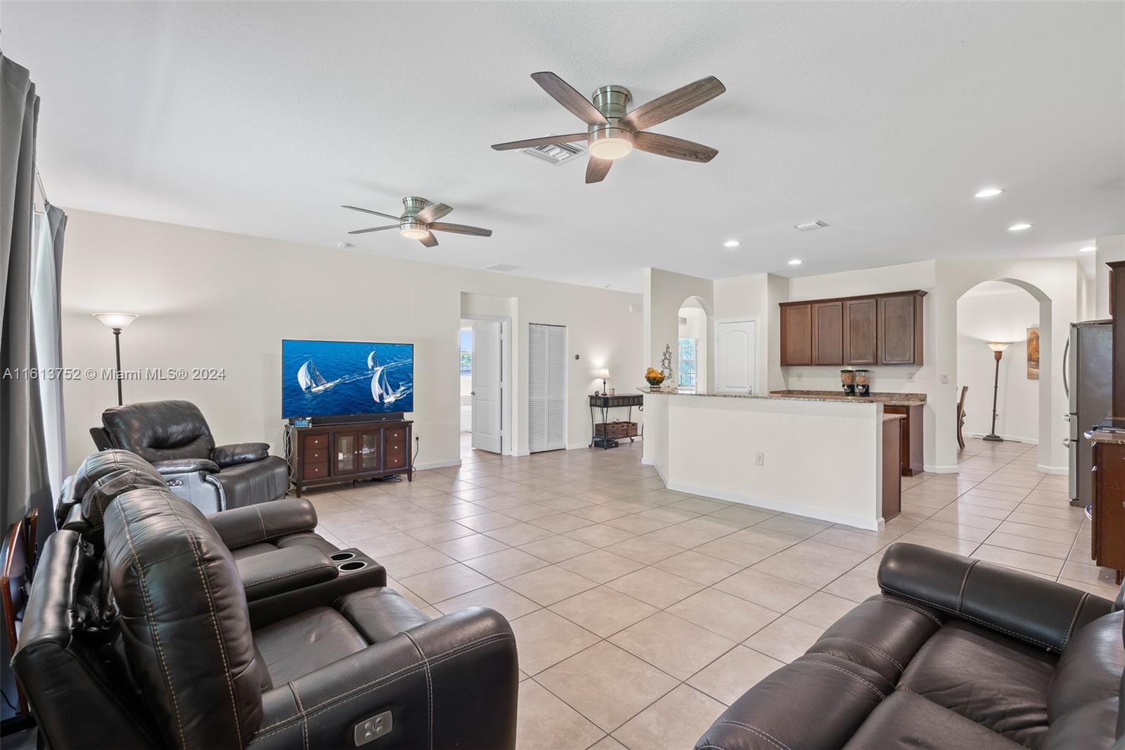 13313 Southwest 210th Street Miami, FL 33177 - Photo 29 of 68 Gallery Image 29