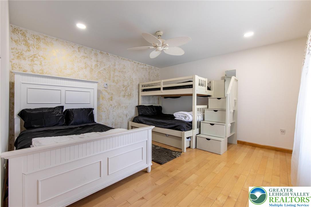 27 Brunswick Dr Mount Mount Pocono, PA 18344 - Photo 27 of 35