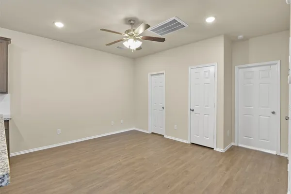 $1,195 | 9650 Warm Spring, Willis, TX 77318