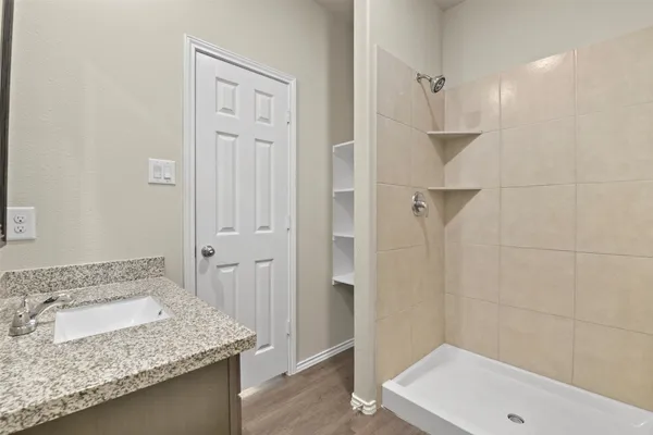 $1,195 | 9650 Warm Spring, Willis, TX 77318