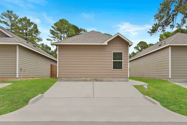 $1,195 | 9650 Warm Spring, Willis, TX 77318