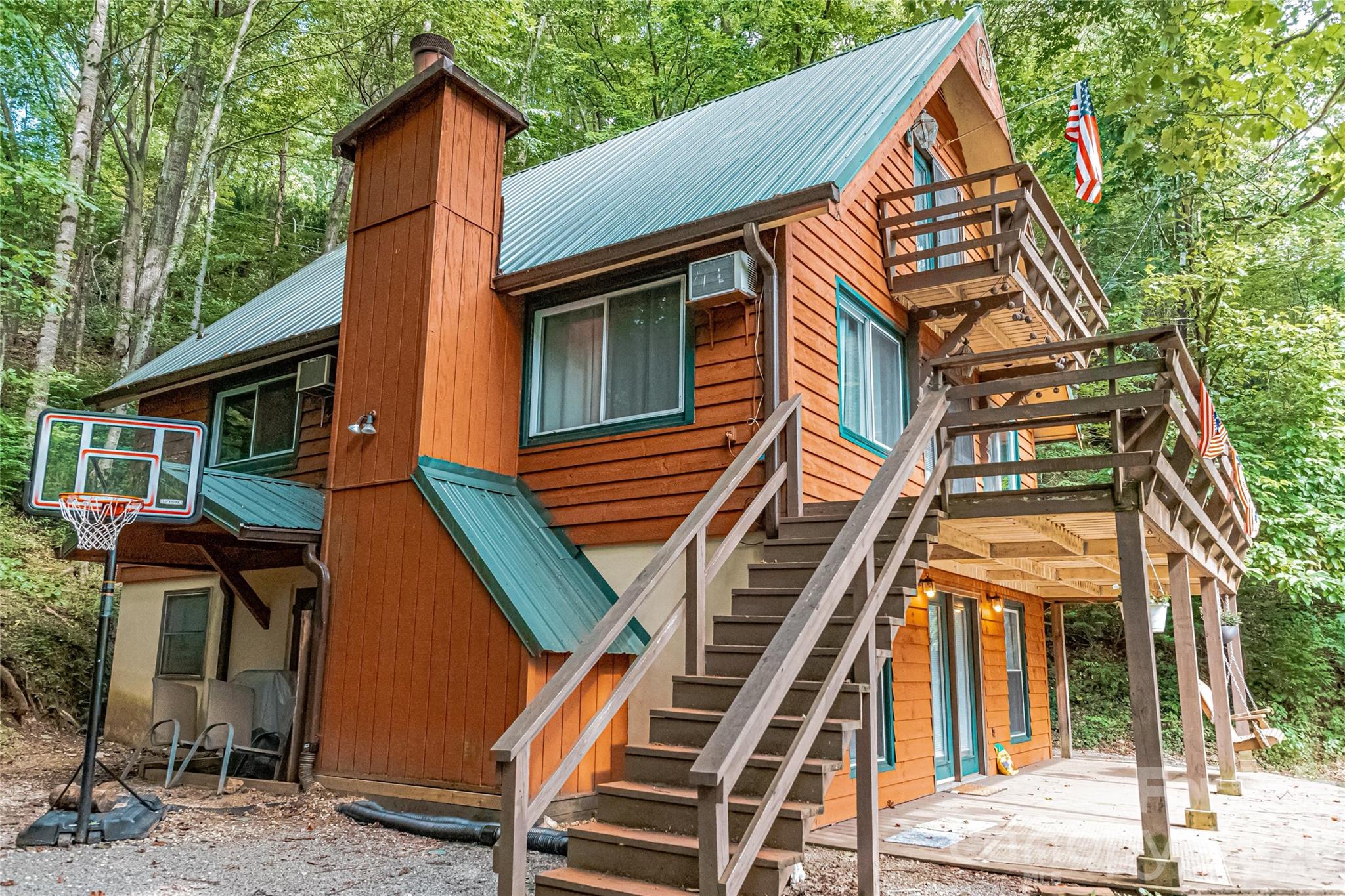 330 Riddle Cove Road Maggie Valley, NC 28751 - Photo 2 of 23