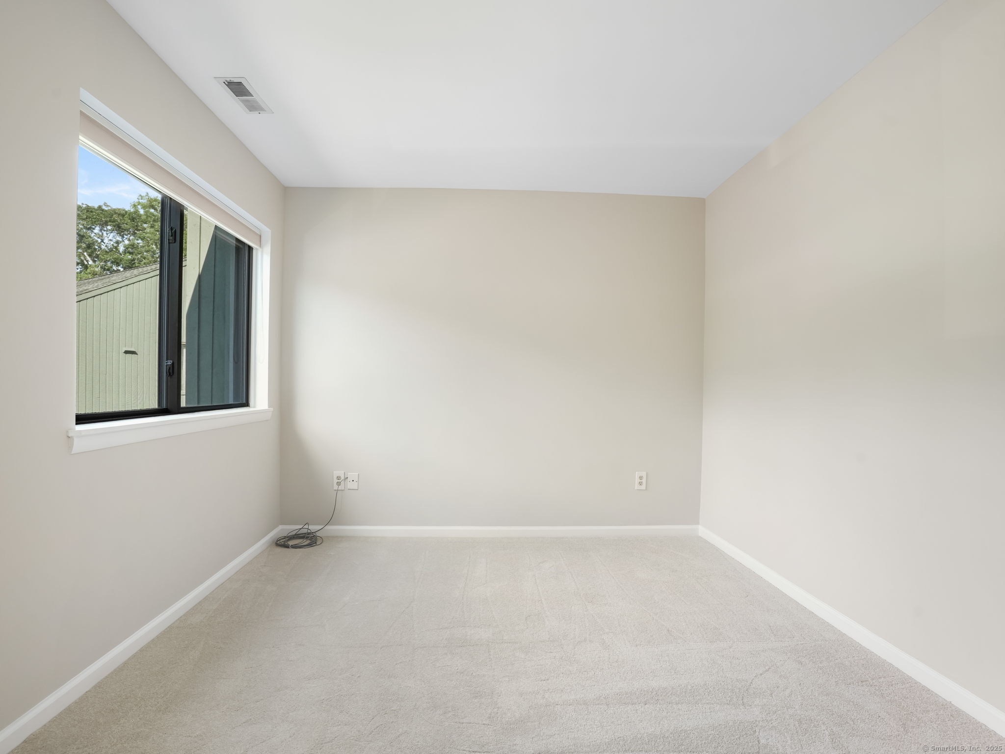 123 Old Belden Hill Road, Unit 40 Norwalk, CT 06850 - Photo 11 of 26 Bedroom 2