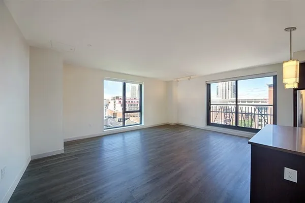 $6,115 | 1 Canal Street, Unit 804, Boston, MA 02114