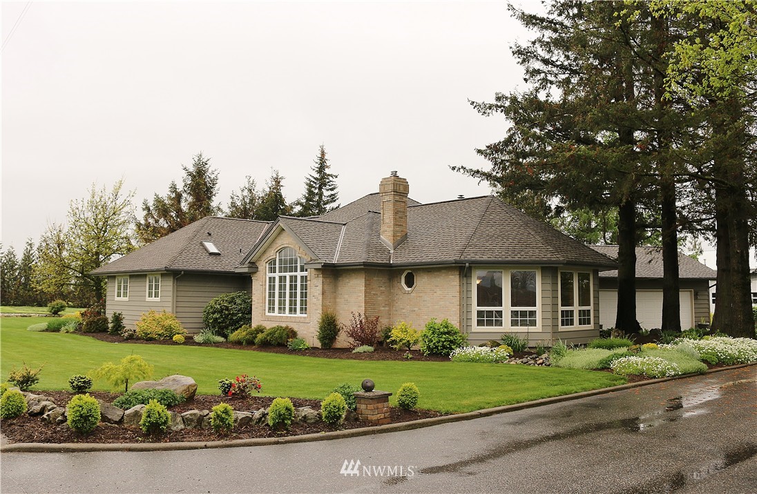 9283 Telegraph Road Sumas, WA 98295 - Photo 1 of 25