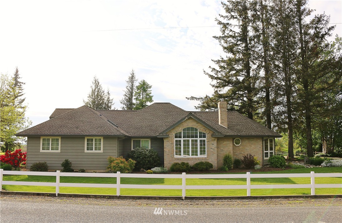 9283 Telegraph Road Sumas, WA 98295 - Photo 2 of 25