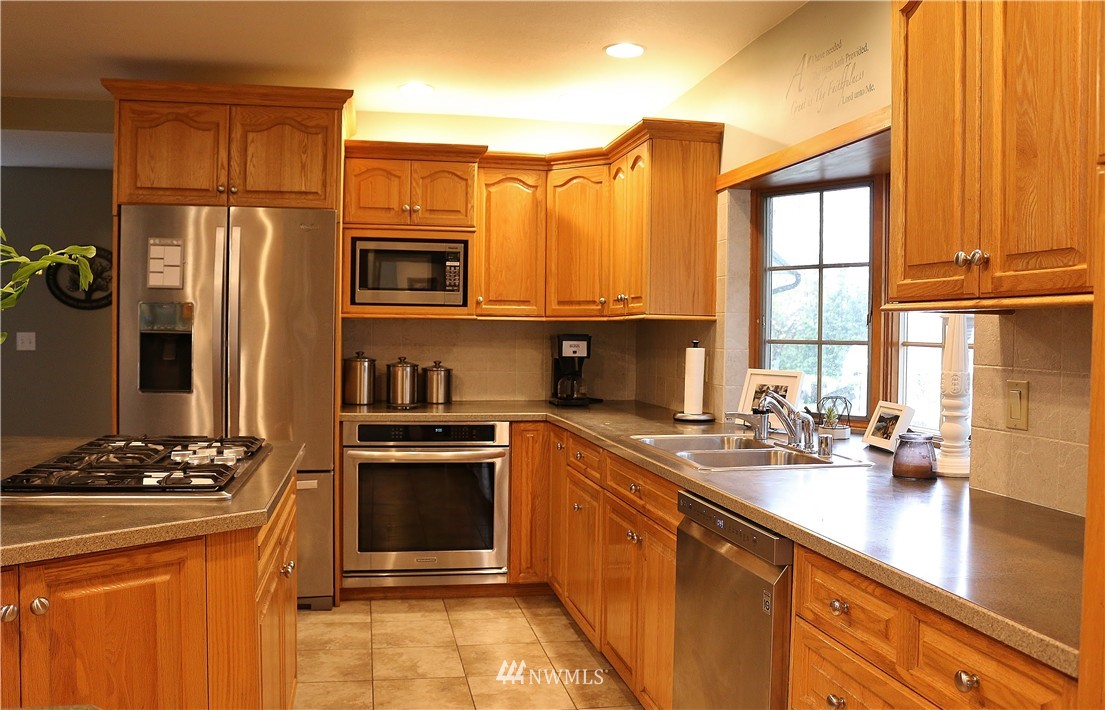 9283 Telegraph Road Sumas, WA 98295 - Photo 8 of 25