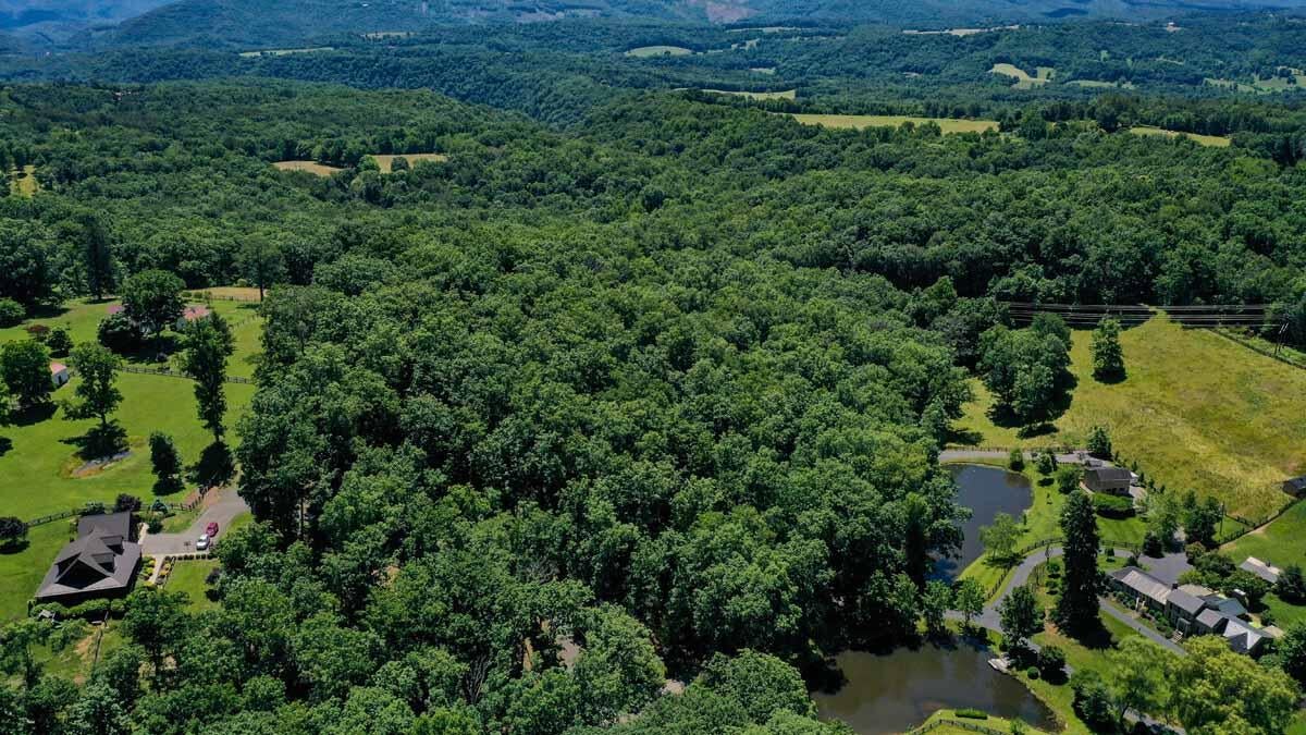 751-771 Lipps Road Lewisburg, WV 24901 - Photo 5 of 43 Gallery Image 5
