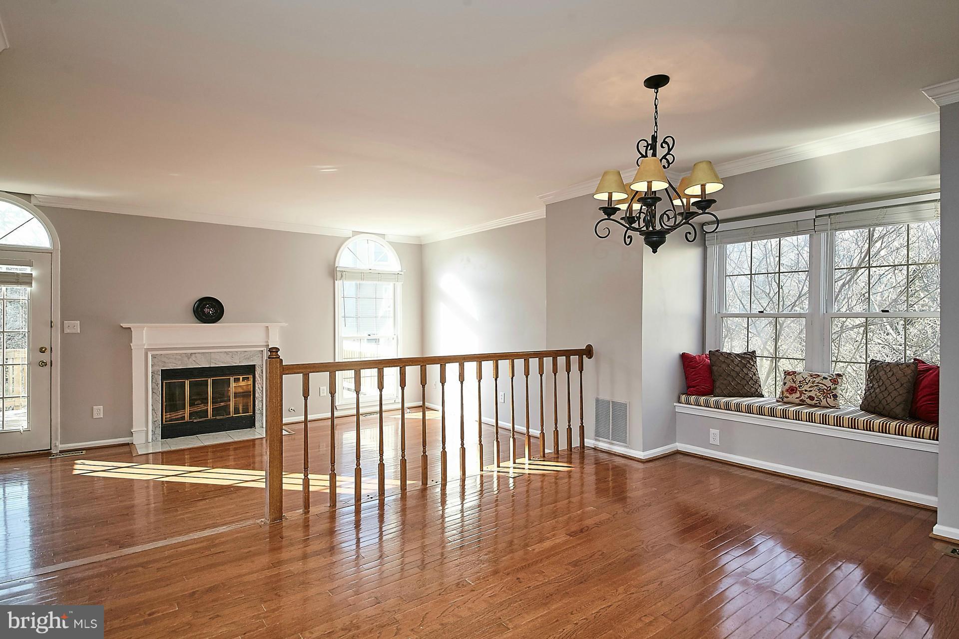 46814 Rabbitrun Terrace Sterling, VA 20164 - Photo 5 of 22 Dining Room