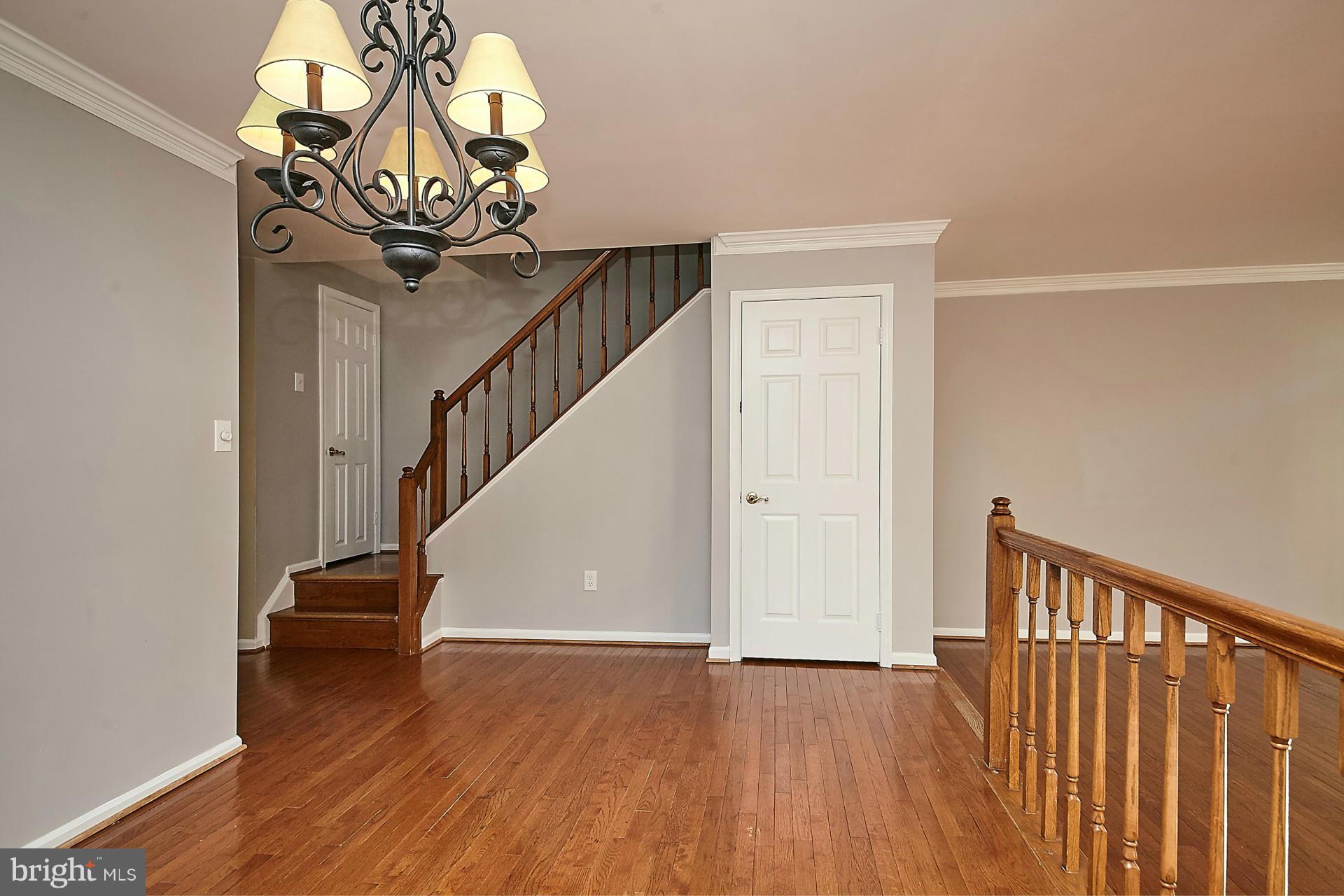 46814 Rabbitrun Terrace Sterling, VA 20164 - Photo 6 of 22 Dining Room