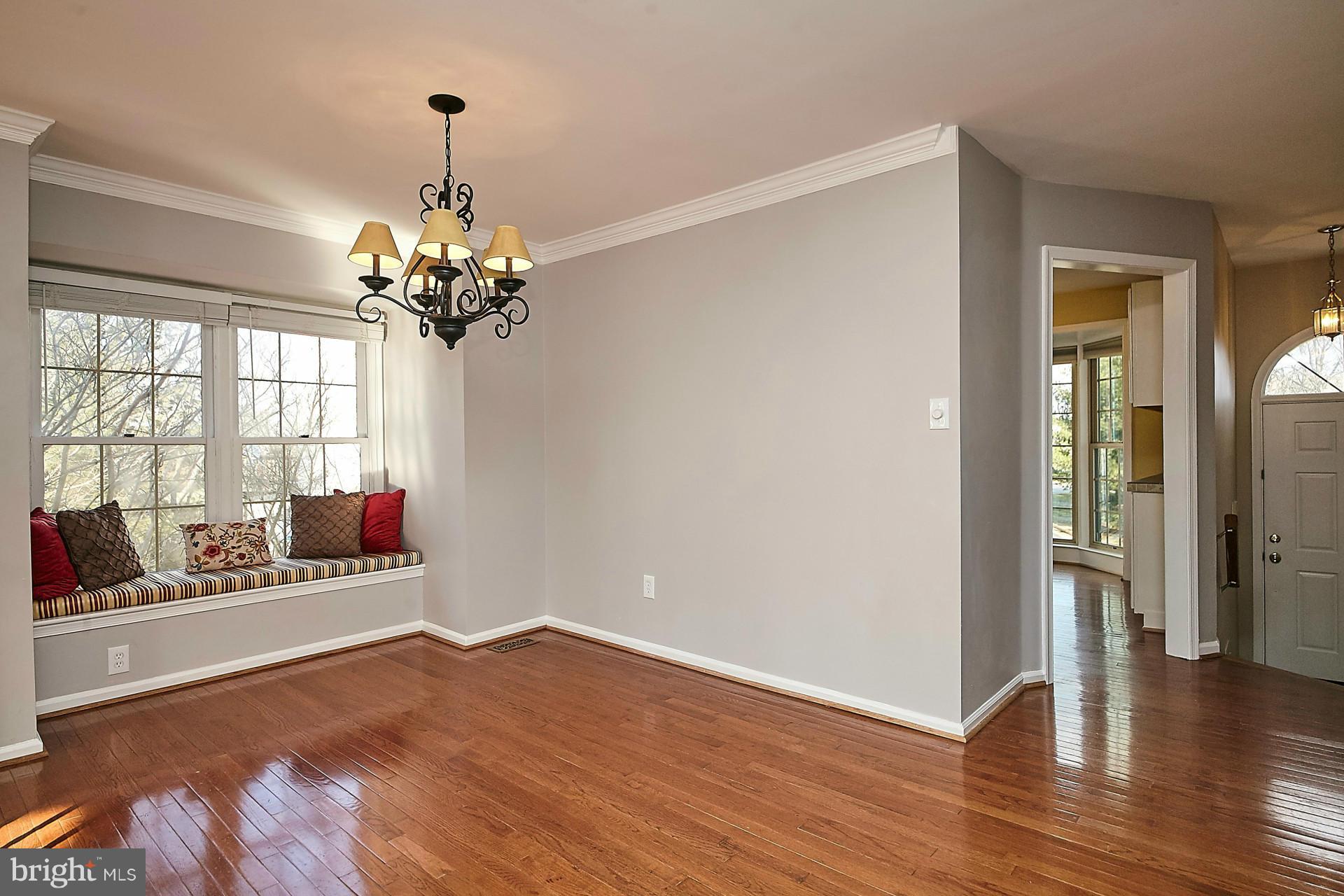 46814 Rabbitrun Terrace Sterling, VA 20164 - Photo 7 of 22 Dining Room